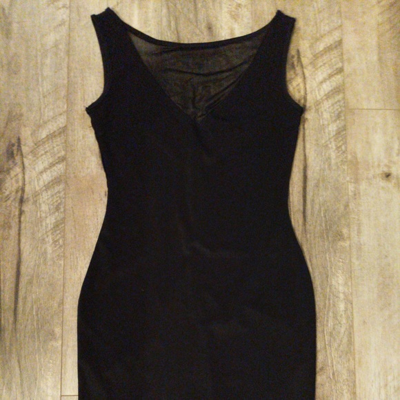 Fitted black dress - Picture 1 of 5